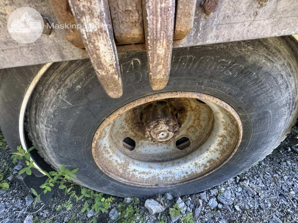 Camión grúa Volvo FL 614: foto 20