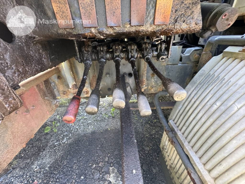 Camión grúa Volvo FL 614: foto 50