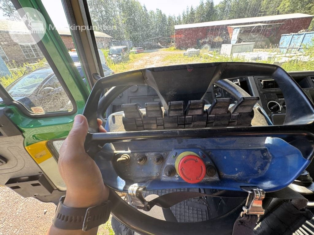 Camión grúa Volvo FL 614: foto 37