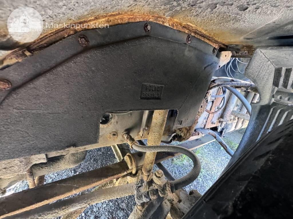 Camión grúa Volvo FL 614: foto 8