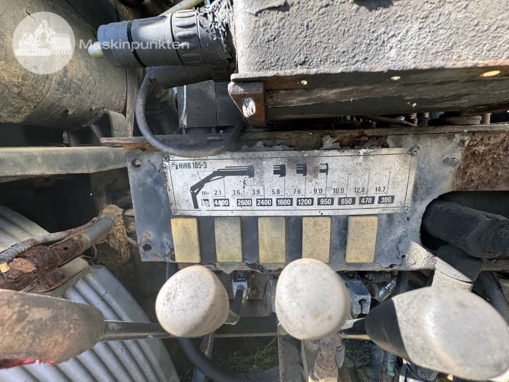 Camión grúa Volvo FL 614: foto 41