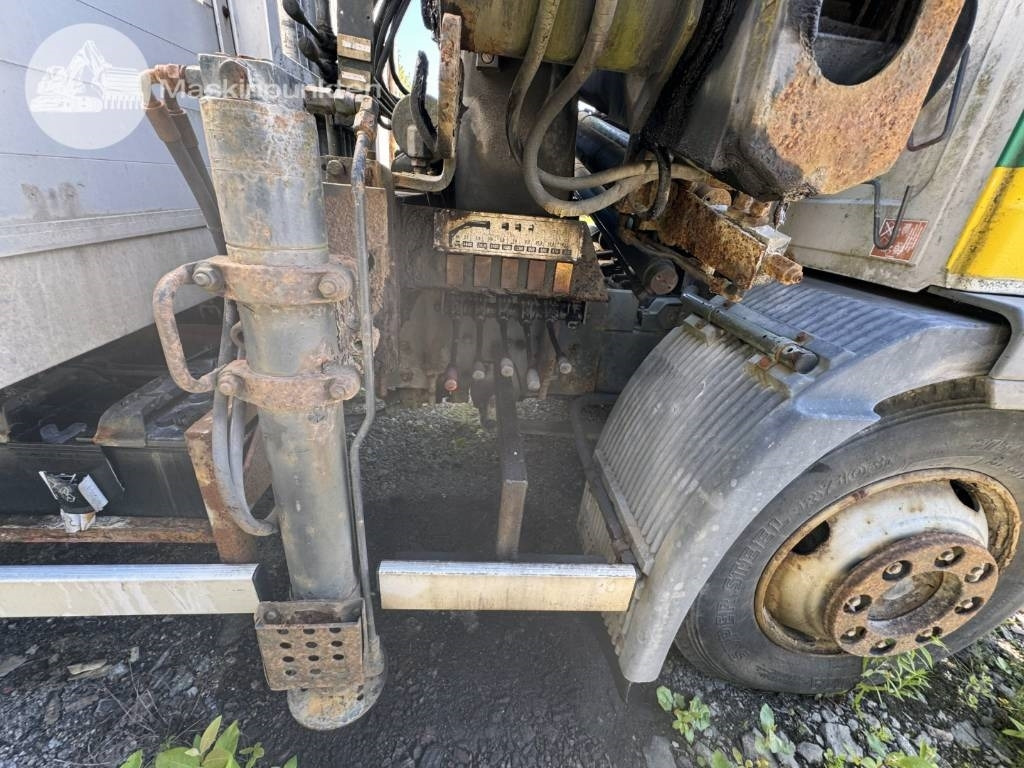 Camión grúa Volvo FL 614: foto 48