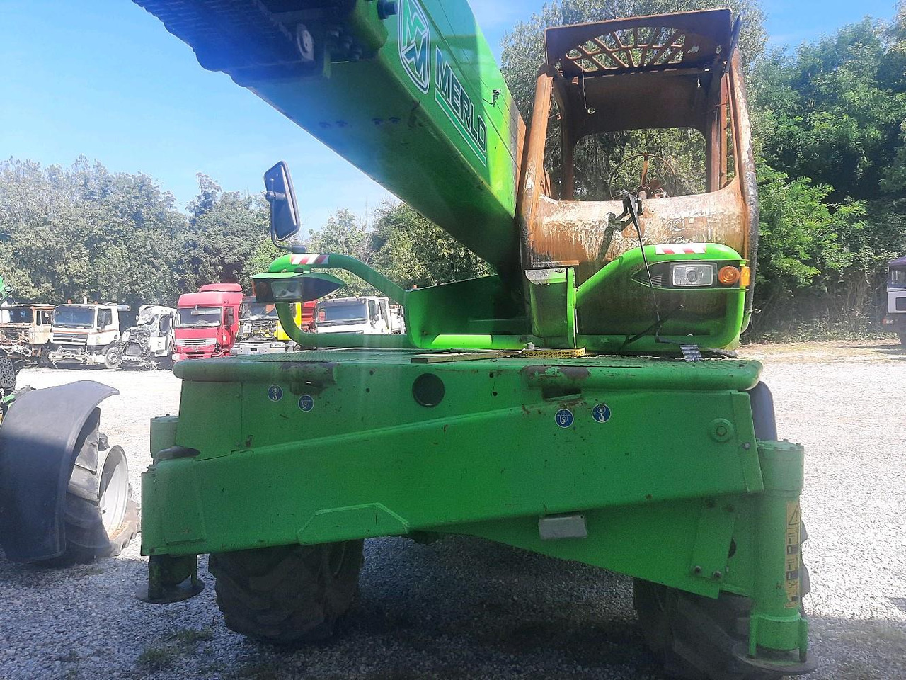 MERLO CHARGEUR TELES ROTO 40.26 MCSS - Manipulador telescópico: foto 2 MERLO CHARGEUR TELES ROTO 40.26 MCSS - Manipulador telescópico: foto 2