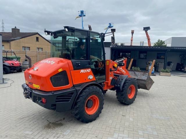 Kubota R 070 - Cargadora de ruedas: foto 1 Kubota R 070 - Cargadora de ruedas: foto 1