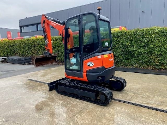 Kubota U 27-4 - Miniexcavadora: foto 1 Kubota U 27-4 - Miniexcavadora: foto 1