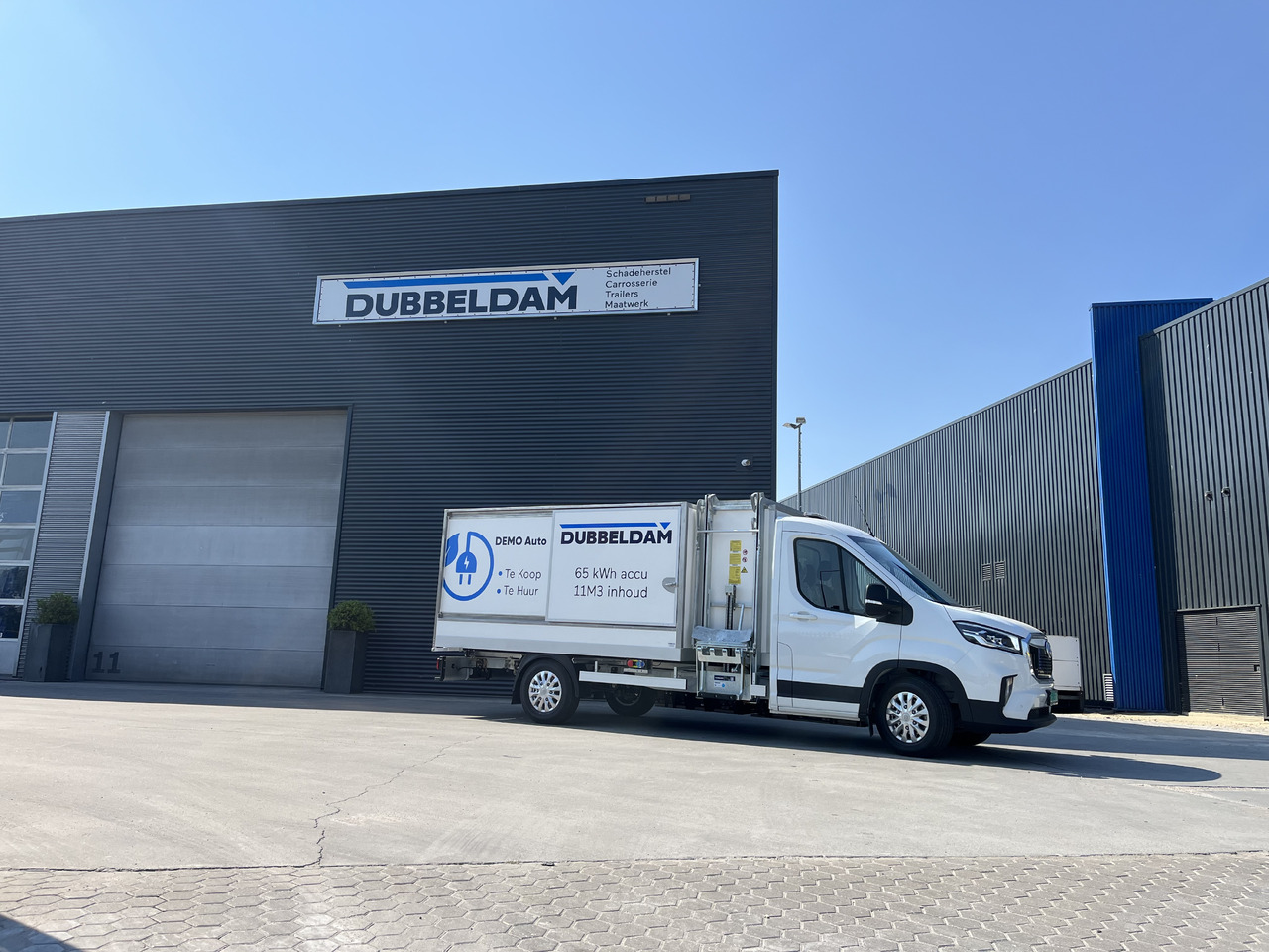 Maxus Delivery9 veegvuil zijbelader - Furgoneta basculante, Furgoneta eléctrica: foto 1 Maxus Delivery9 veegvuil zijbelader - Furgoneta basculante, Furgoneta eléctrica: foto 1
