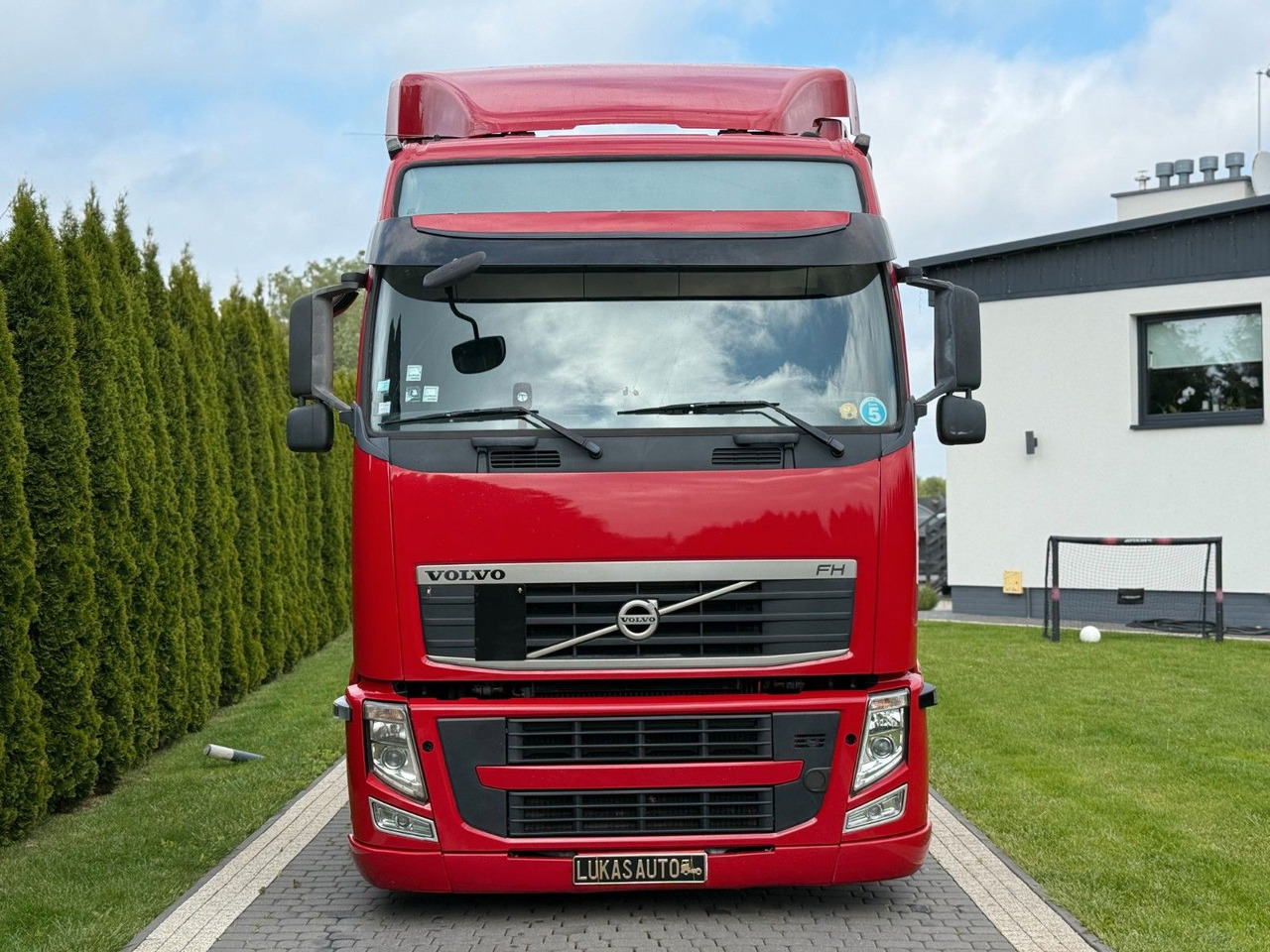 Volvo FH 500 LOW DECK LOW KMS - Cabeza tractora: foto 2 Volvo FH 500 LOW DECK LOW KMS - Cabeza tractora: foto 2