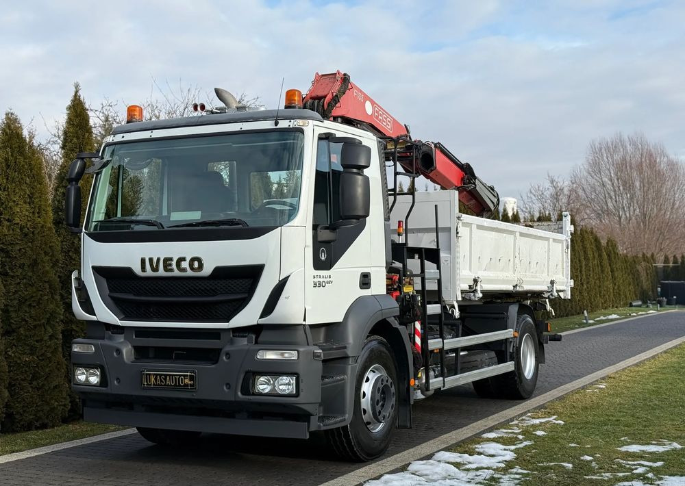 Iveco STRALIS 330 / 4x2 / FASSI F135 / WYWROTKA - Camión volquete: foto 3 Iveco STRALIS 330 / 4x2 / FASSI F135 / WYWROTKA - Camión volquete: foto 3