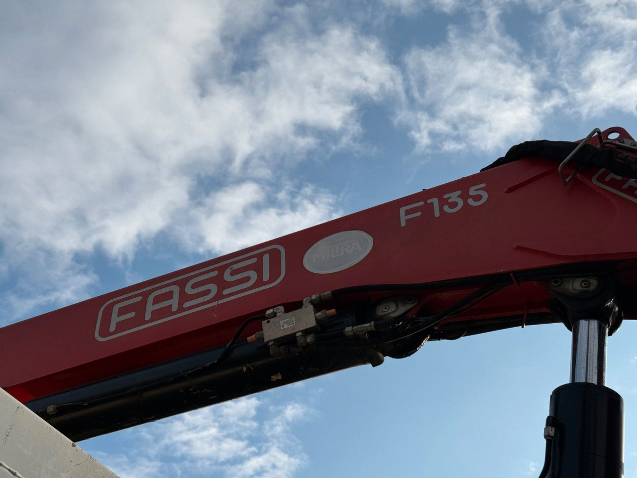 Camión grúa Iveco STRALIS 330 / 4x2/ TIPPER /FASSI F135: foto 14