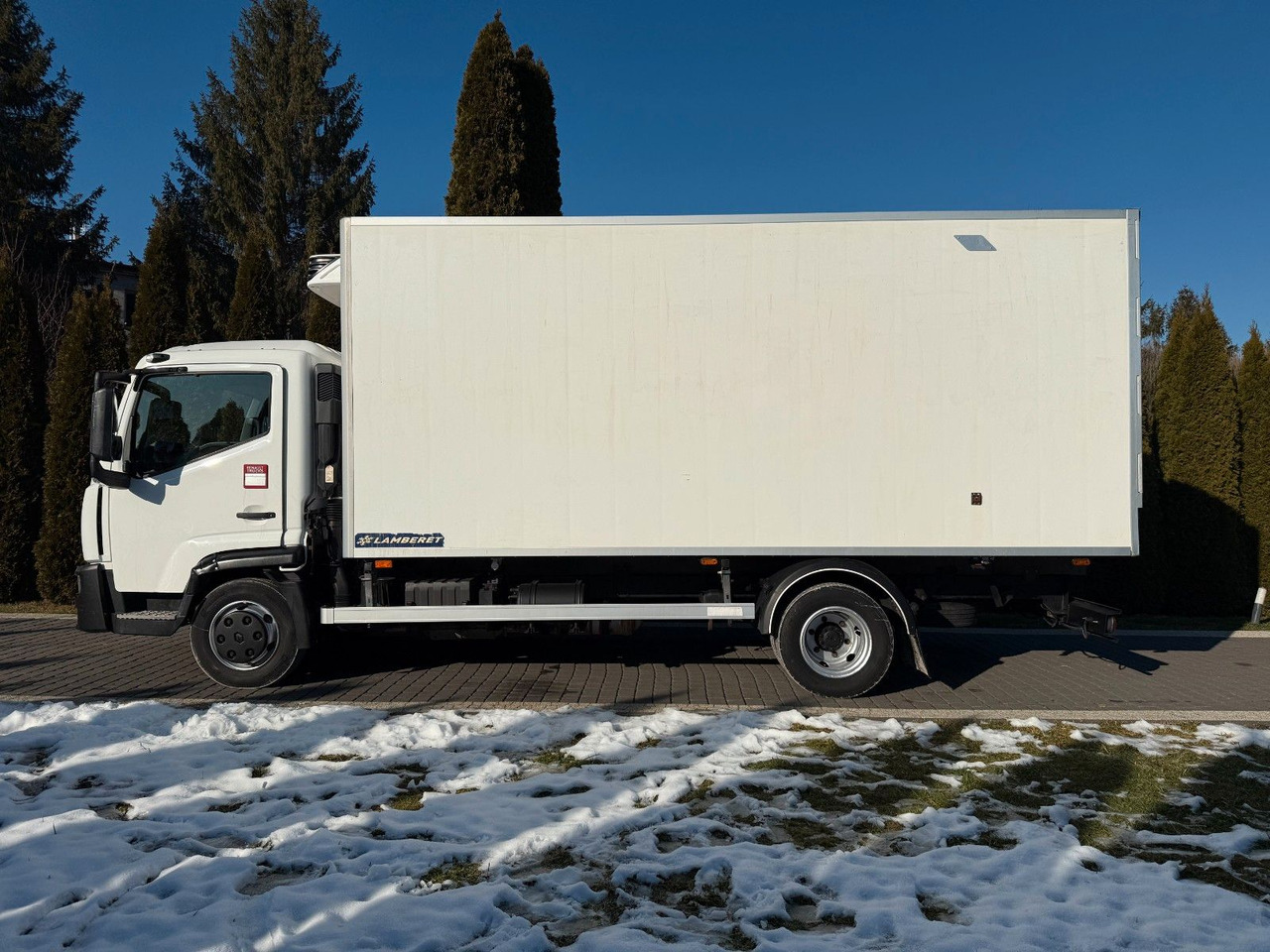 Renault D7.5 MANUAL LAMBERET CARRIER XARIOS 350 - Camión frigorífico: foto 4 Renault D7.5 MANUAL LAMBERET CARRIER XARIOS 350 - Camión frigorífico: foto 4