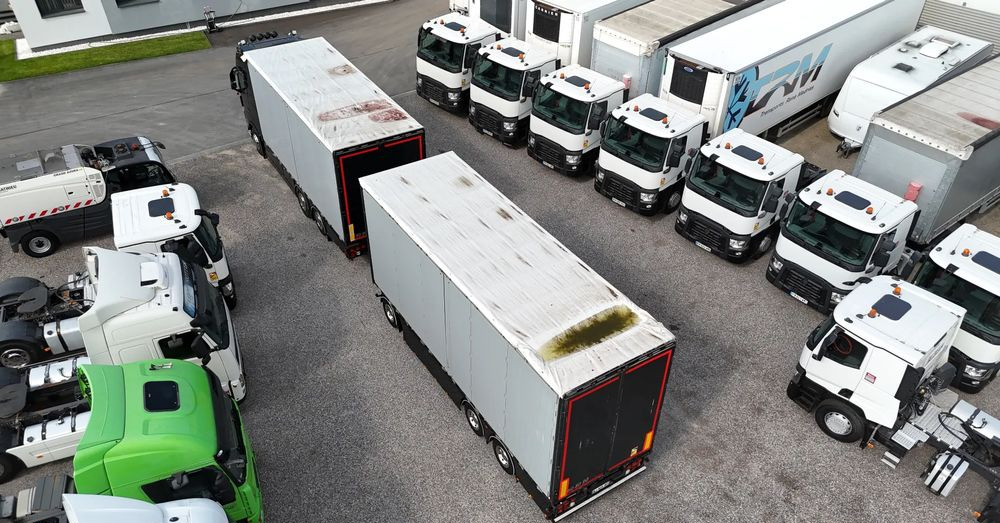 Volvo FH16 660 HP TANDEM 6x2 LIMITED EDITION - Camión caja cerrada: foto 4 Volvo FH16 660 HP TANDEM 6x2 LIMITED EDITION - Camión caja cerrada: foto 4