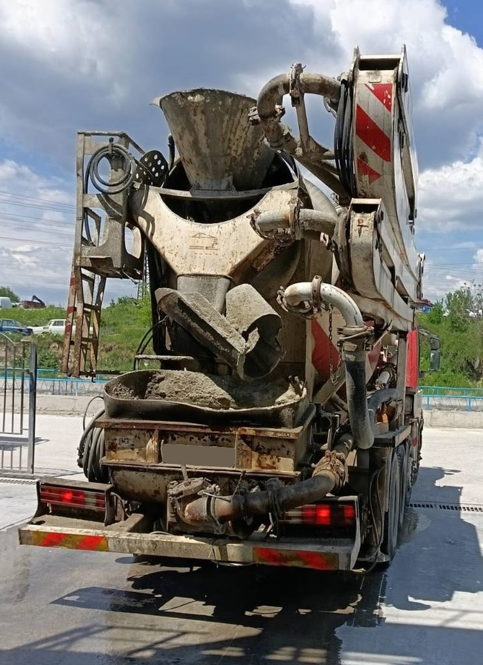 IVECO TRAKKER 450 COIME 35 - Camión bomba de hormigón: foto 5 IVECO TRAKKER 450 COIME 35 - Camión bomba de hormigón: foto 5
