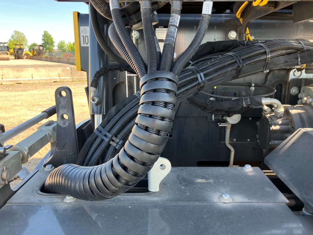 Pavimentadora de asfalto BOMAG IT BF 800 C S600  Stage IIIa/Tier 3: foto 10