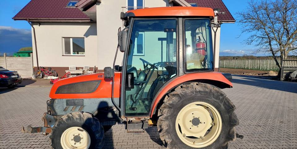Kioti EX50 HST 50KM klimatyzacja przedni TUZ - Tractor: foto 1 Kioti EX50 HST 50KM klimatyzacja przedni TUZ - Tractor: foto 1