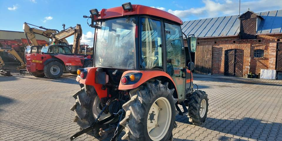 Tractor Kioti EX50 HST 50KM klimatyzacja przedni TUZ: foto 6 Tractor Kioti EX50 HST 50KM klimatyzacja przedni TUZ: foto 6