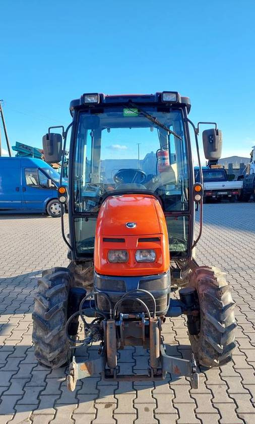Kioti EX50 HST 50KM klimatyzacja przedni TUZ - Tractor: foto 3 Kioti EX50 HST 50KM klimatyzacja przedni TUZ - Tractor: foto 3