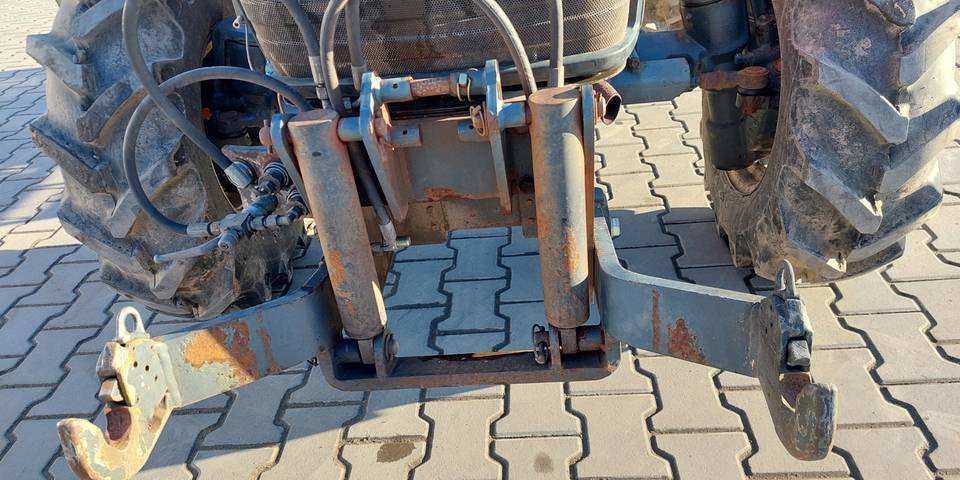 Tractor Kioti EX50 HST 50KM klimatyzacja przedni TUZ: foto 10 Tractor Kioti EX50 HST 50KM klimatyzacja przedni TUZ: foto 10