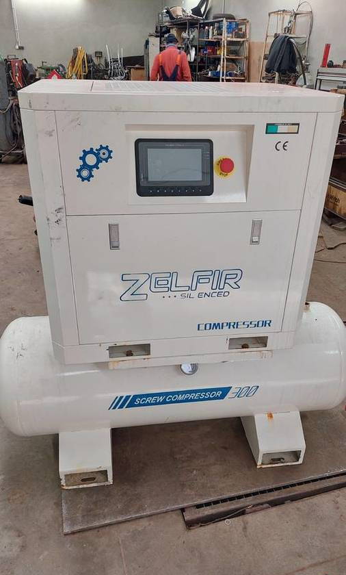 Nowy kompresor śrubowy Zelfir 7.5 kW 1100l/min zbiornik - Compresor de aire: foto 2 Nowy kompresor śrubowy Zelfir 7.5 kW 1100l/min zbiornik - Compresor de aire: foto 2