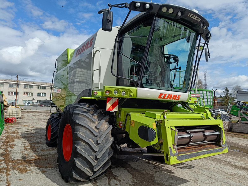 Claas Lexion 670 V750 - Cosechadora de granos: foto 5 Claas Lexion 670 V750 - Cosechadora de granos: foto 5