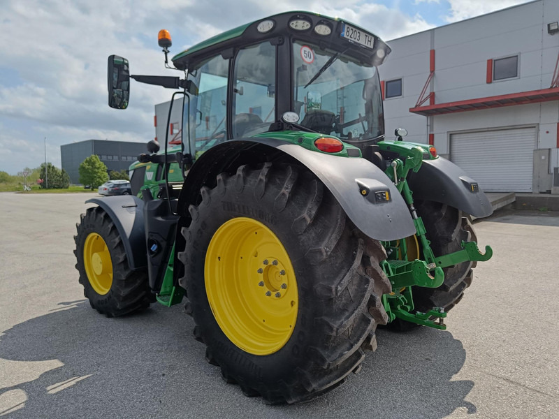 John Deere 6R 155 Autopower - Tractor: foto 5 John Deere 6R 155 Autopower - Tractor: foto 5