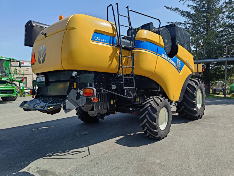 New Holland CX6090 - Cosechadora de granos: foto 3 New Holland CX6090 - Cosechadora de granos: foto 3
