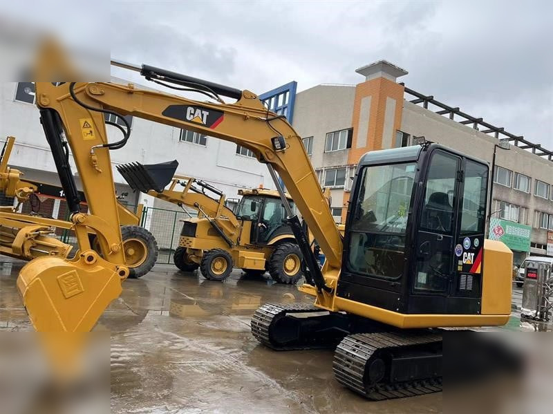 CATERPILLAR 305.5E2 - Miniexcavadora: foto 1 CATERPILLAR 305.5E2 - Miniexcavadora: foto 1