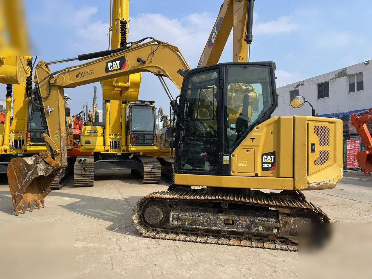 CATERPILLAR 307.5 - Excavadora de cadenas: foto 1 CATERPILLAR 307.5 - Excavadora de cadenas: foto 1