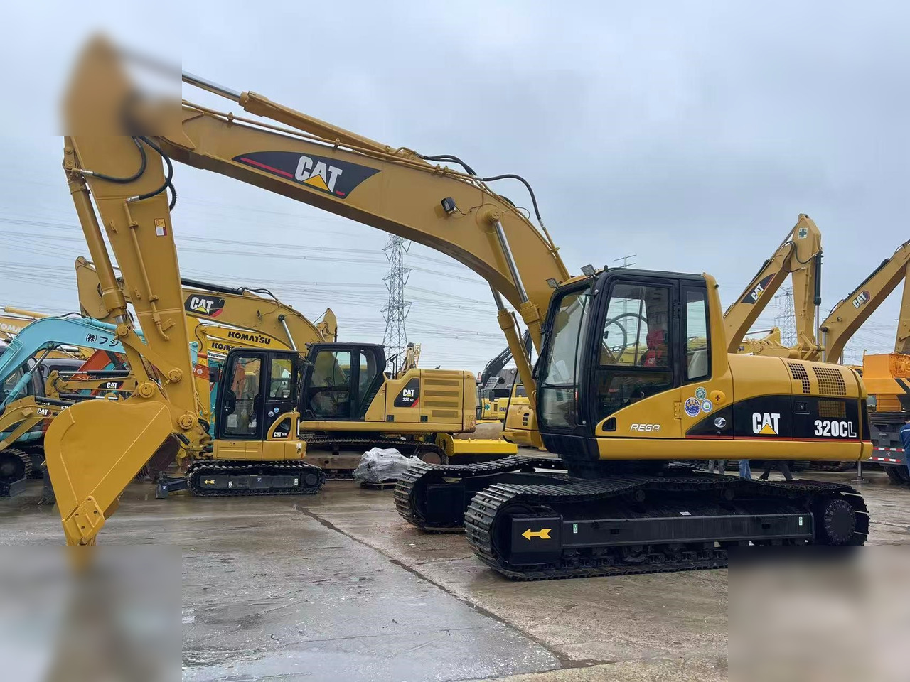 CATERPILLAR 320CL - Excavadora de cadenas: foto 1 CATERPILLAR 320CL - Excavadora de cadenas: foto 1