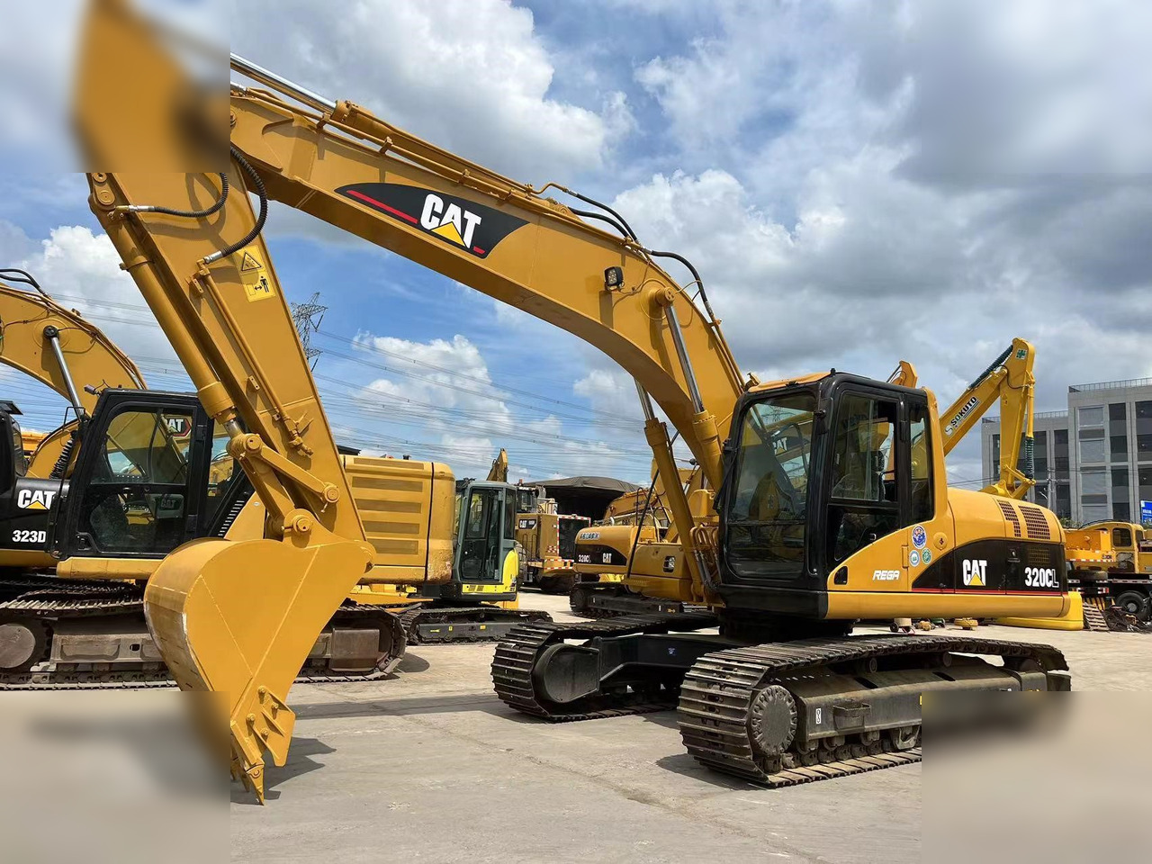 CATERPILLAR 320CL - Excavadora de cadenas: foto 4 CATERPILLAR 320CL - Excavadora de cadenas: foto 4