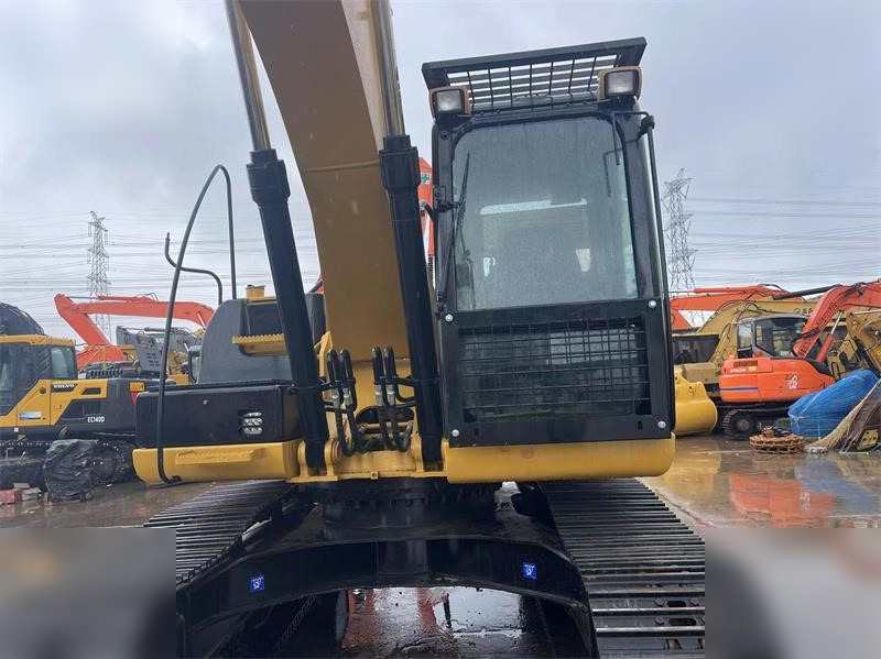 CATERPILLAR 320D2 - Excavadora de cadenas: foto 5 CATERPILLAR 320D2 - Excavadora de cadenas: foto 5