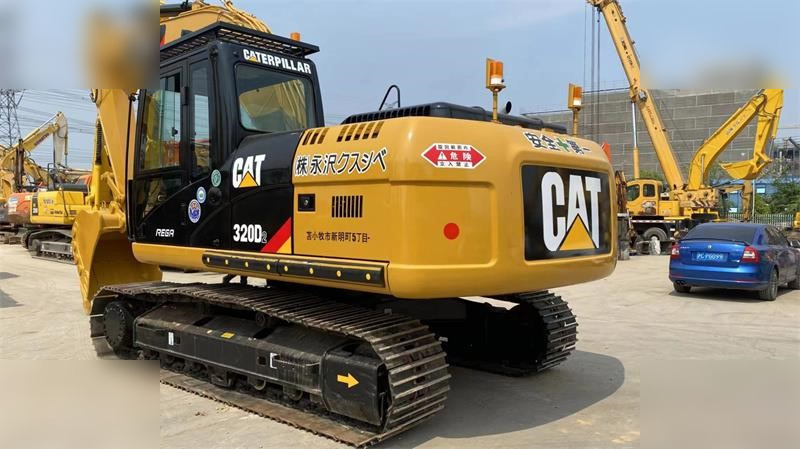 CATERPILLAR 320D2 - Excavadora de cadenas: foto 2 CATERPILLAR 320D2 - Excavadora de cadenas: foto 2