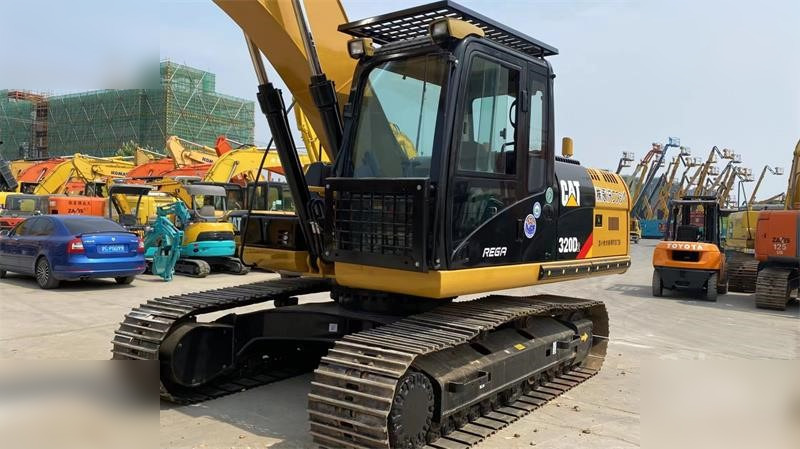 CATERPILLAR 320D2 - Excavadora de cadenas: foto 5 CATERPILLAR 320D2 - Excavadora de cadenas: foto 5