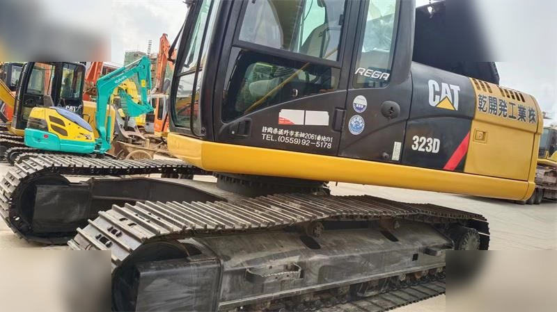 CATERPILLAR 323D - Excavadora de cadenas: foto 4 CATERPILLAR 323D - Excavadora de cadenas: foto 4