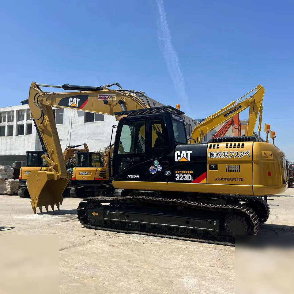 CATERPILLAR 323DL - Excavadora de cadenas: foto 2 CATERPILLAR 323DL - Excavadora de cadenas: foto 2