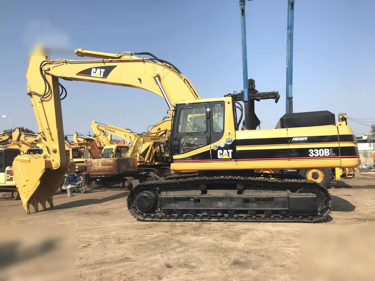 CATERPILLAR 330BL - Excavadora de cadenas: foto 3 CATERPILLAR 330BL - Excavadora de cadenas: foto 3