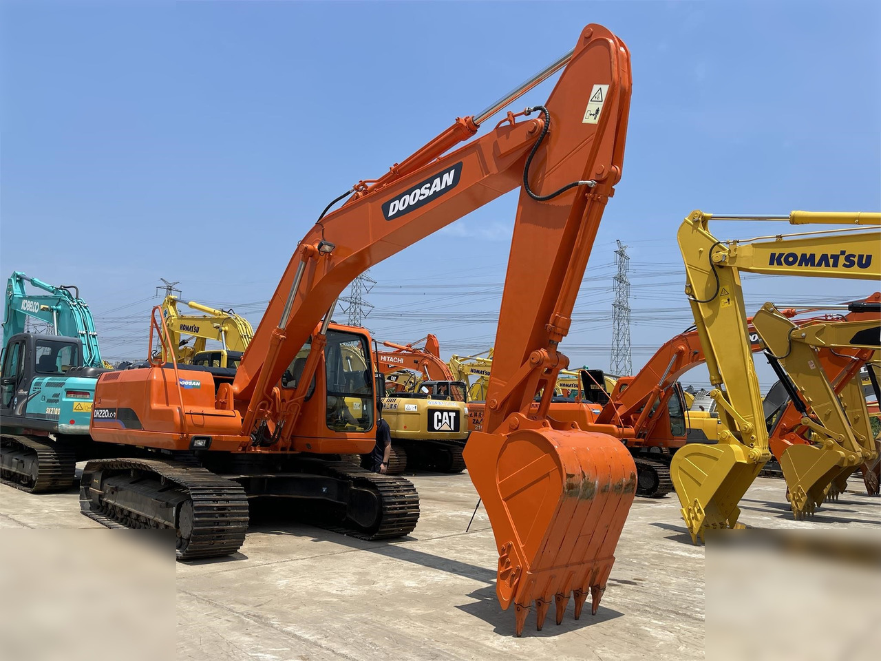 DOOSAN DH220 LC-7 - Excavadora de cadenas: foto 5 DOOSAN DH220 LC-7 - Excavadora de cadenas: foto 5