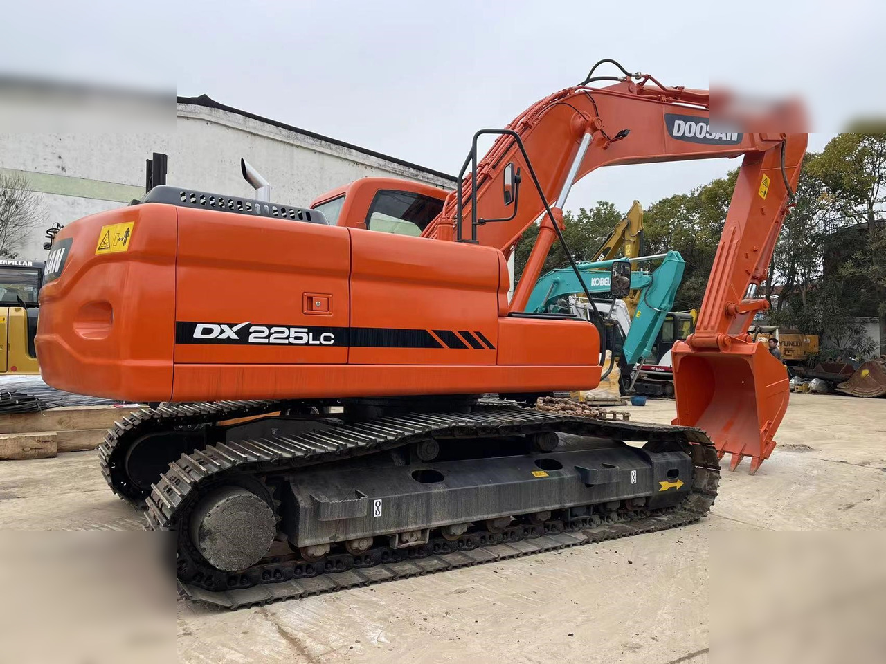 DOOSAN DX225 LC - Excavadora de cadenas: foto 3 DOOSAN DX225 LC - Excavadora de cadenas: foto 3