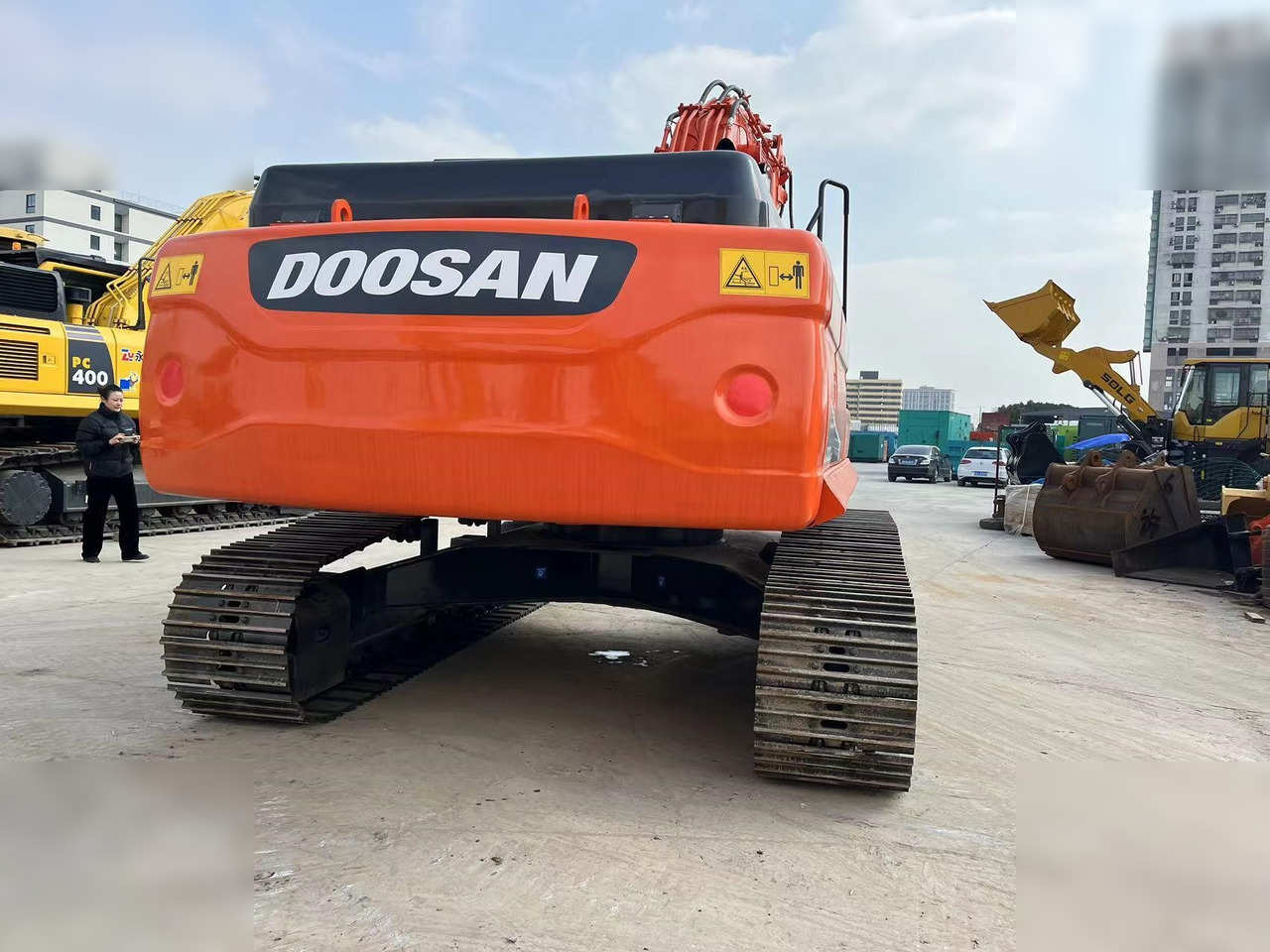DOOSAN DX300 LC-9C - Excavadora de cadenas: foto 4 DOOSAN DX300 LC-9C - Excavadora de cadenas: foto 4