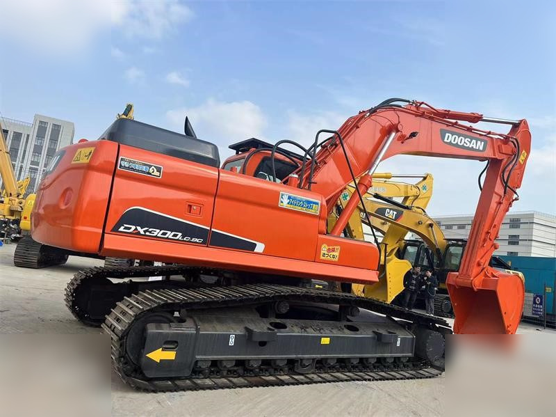 DOOSAN DX300 LC-9C - Excavadora de cadenas: foto 1 DOOSAN DX300 LC-9C - Excavadora de cadenas: foto 1