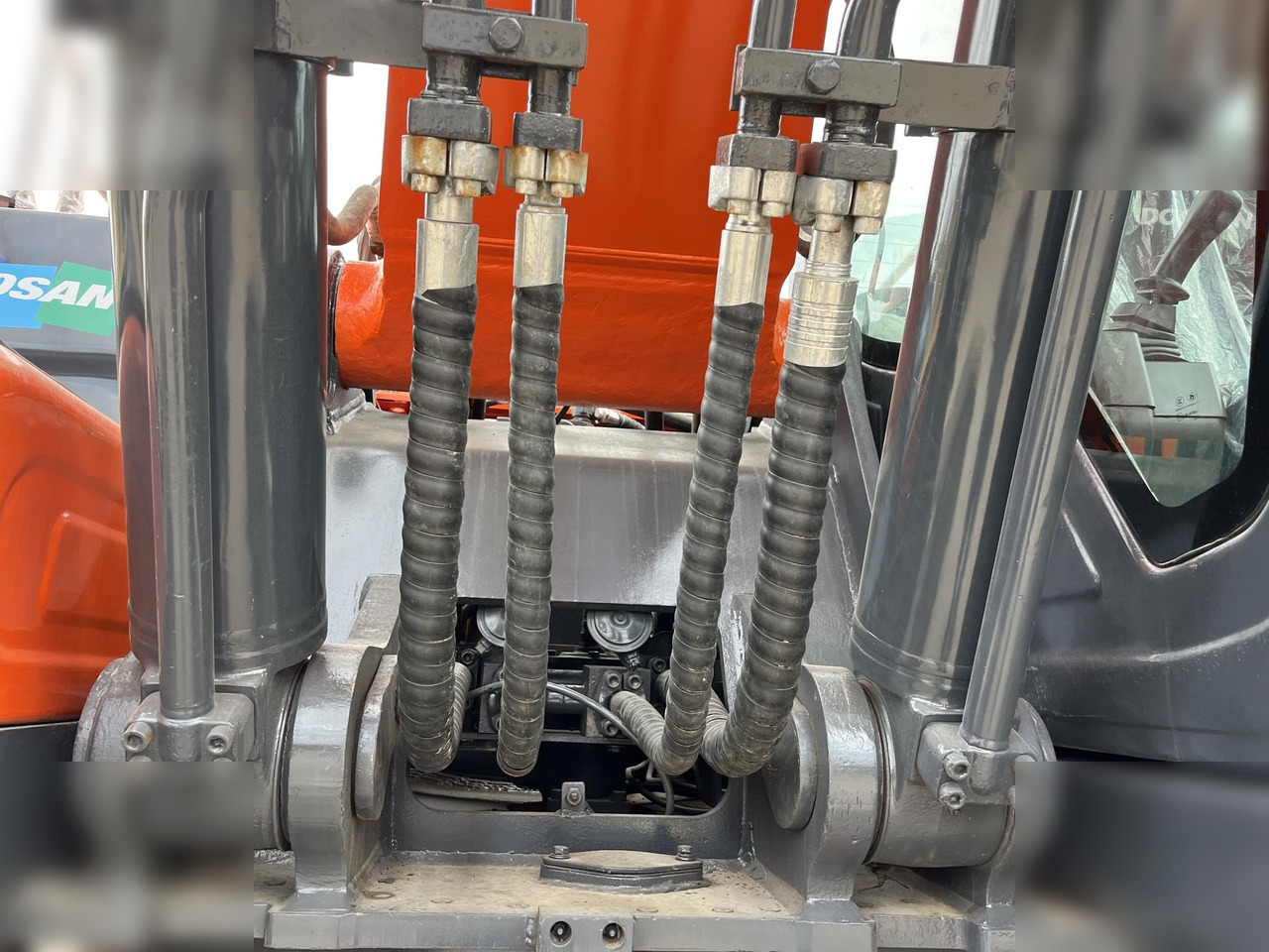 Excavadora de cadenas DOOSAN DX340 LCA: foto 7 Excavadora de cadenas DOOSAN DX340 LCA: foto 7