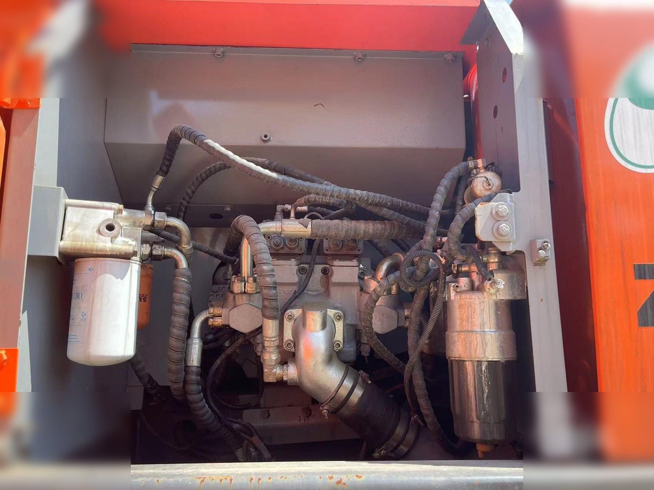 HITACHI ZX200-3 - Excavadora de cadenas: foto 5 HITACHI ZX200-3 - Excavadora de cadenas: foto 5