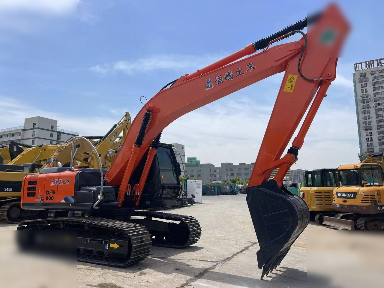 HITACHI ZX200 - Excavadora de cadenas: foto 4 HITACHI ZX200 - Excavadora de cadenas: foto 4