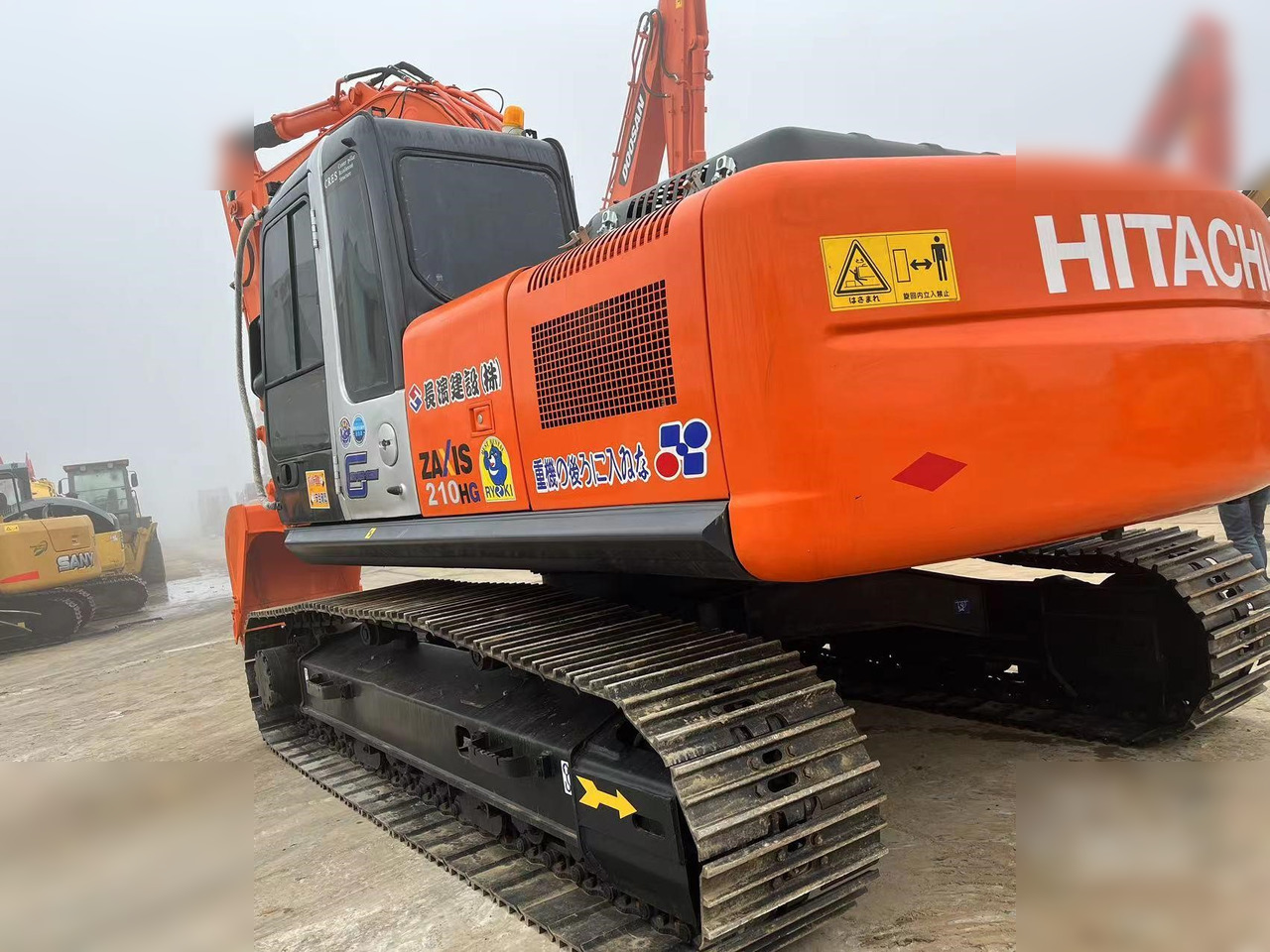 HITACHI ZX210 LC-3G - Excavadora de cadenas: foto 3 HITACHI ZX210 LC-3G - Excavadora de cadenas: foto 3