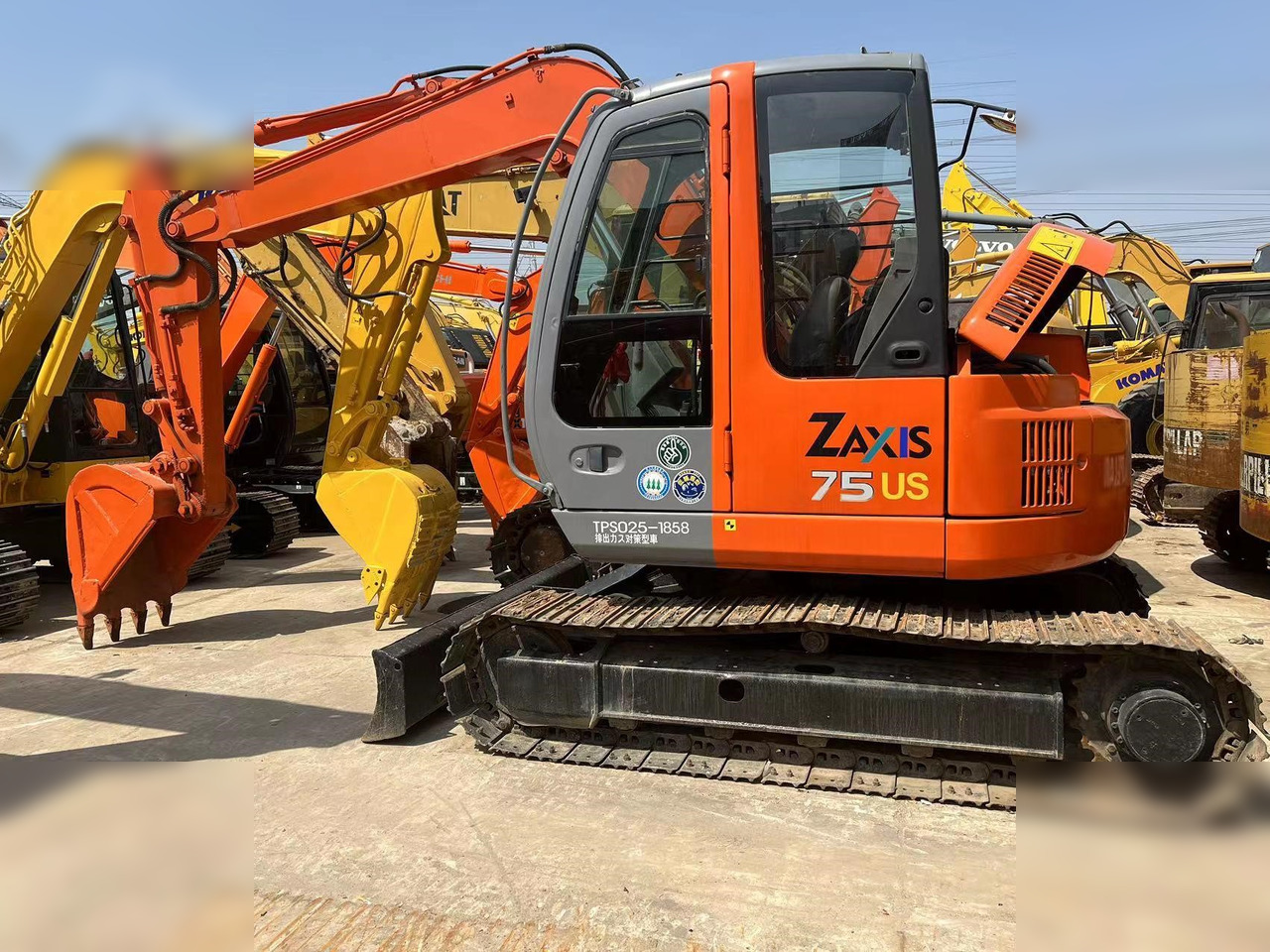 HITACHI ZX75US - Excavadora de cadenas: foto 4 HITACHI ZX75US - Excavadora de cadenas: foto 4