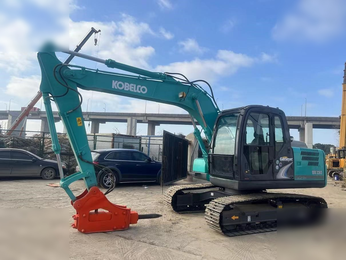 KOBELCO SK130-8 - Excavadora de cadenas: foto 3 KOBELCO SK130-8 - Excavadora de cadenas: foto 3