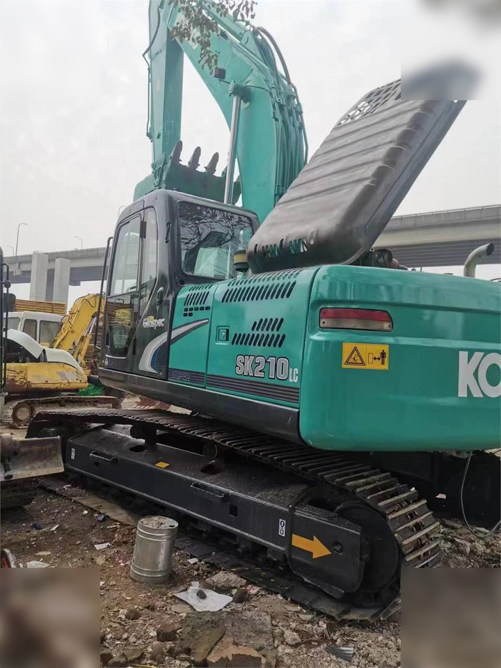 KOBELCO SK210 LC-8 - Excavadora de cadenas: foto 4 KOBELCO SK210 LC-8 - Excavadora de cadenas: foto 4
