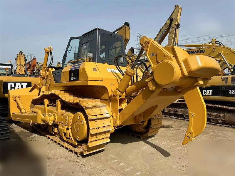 KOMATSU D155A-5 - Bulldozer: foto 2 KOMATSU D155A-5 - Bulldozer: foto 2