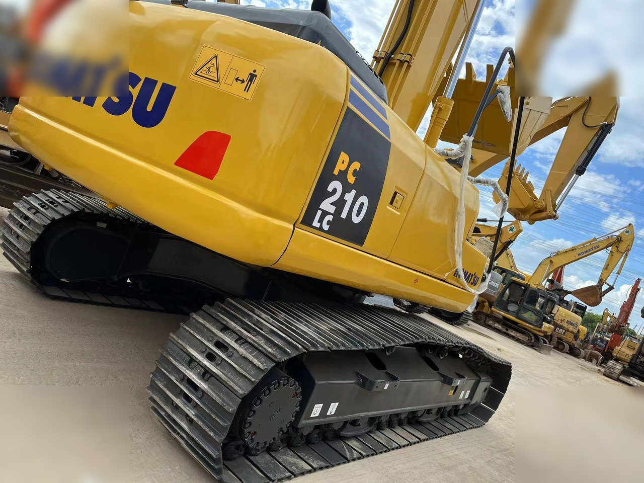 KOMATSU PC210 LC-8 - Excavadora de cadenas: foto 4 KOMATSU PC210 LC-8 - Excavadora de cadenas: foto 4