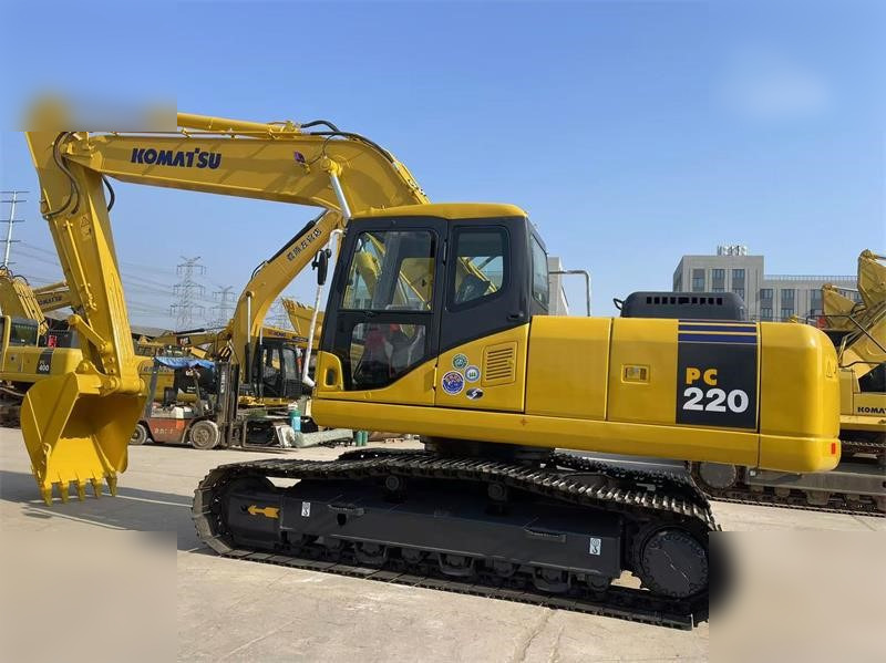 KOMATSU PC220-7 - Excavadora de cadenas: foto 1 KOMATSU PC220-7 - Excavadora de cadenas: foto 1