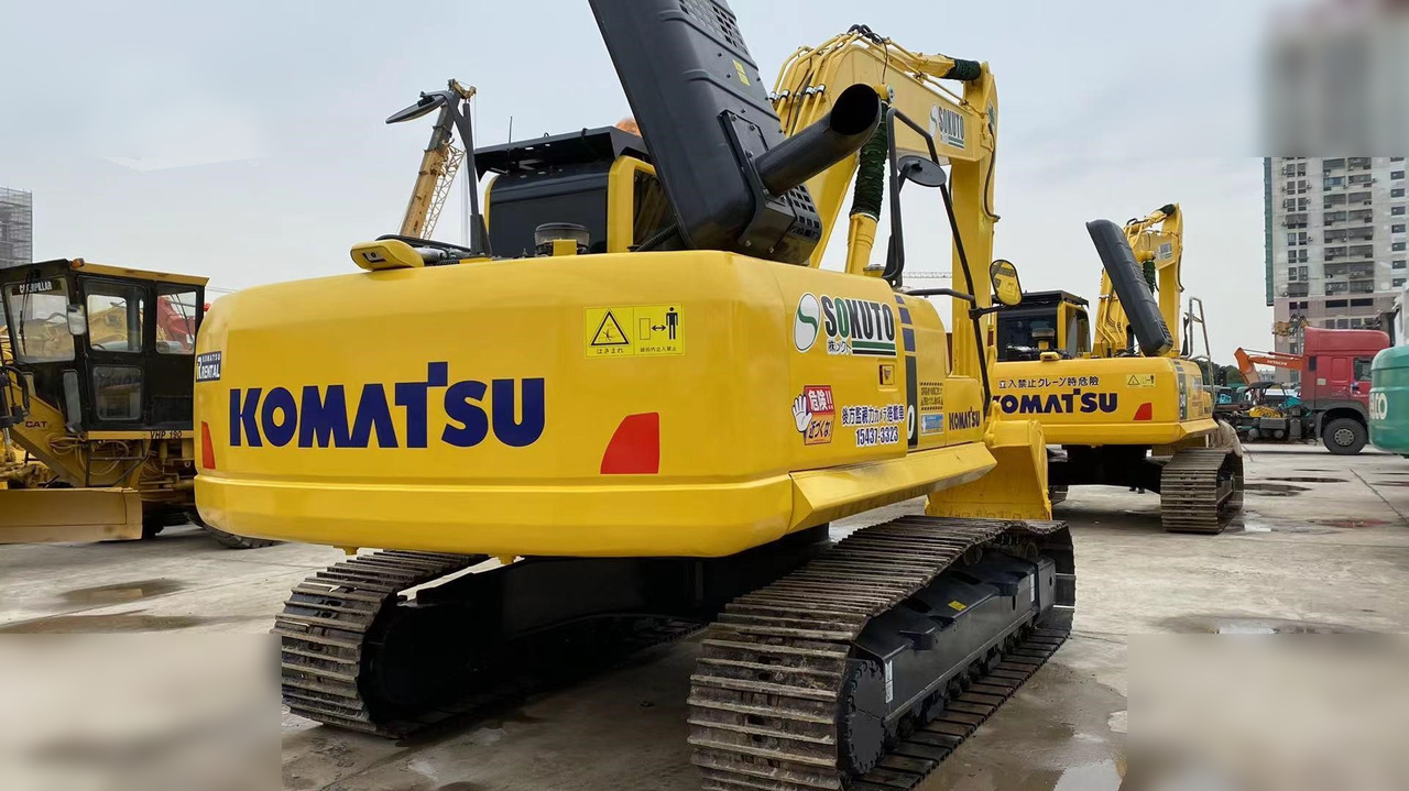 KOMATSU PC220-8 - Excavadora de cadenas: foto 3 KOMATSU PC220-8 - Excavadora de cadenas: foto 3